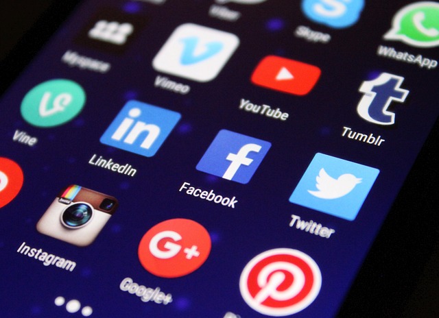 SEO And Hashtags For Social Medias