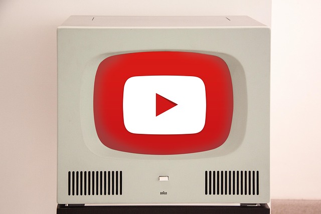 YouTube And Hashtags: Boost Views And SEO